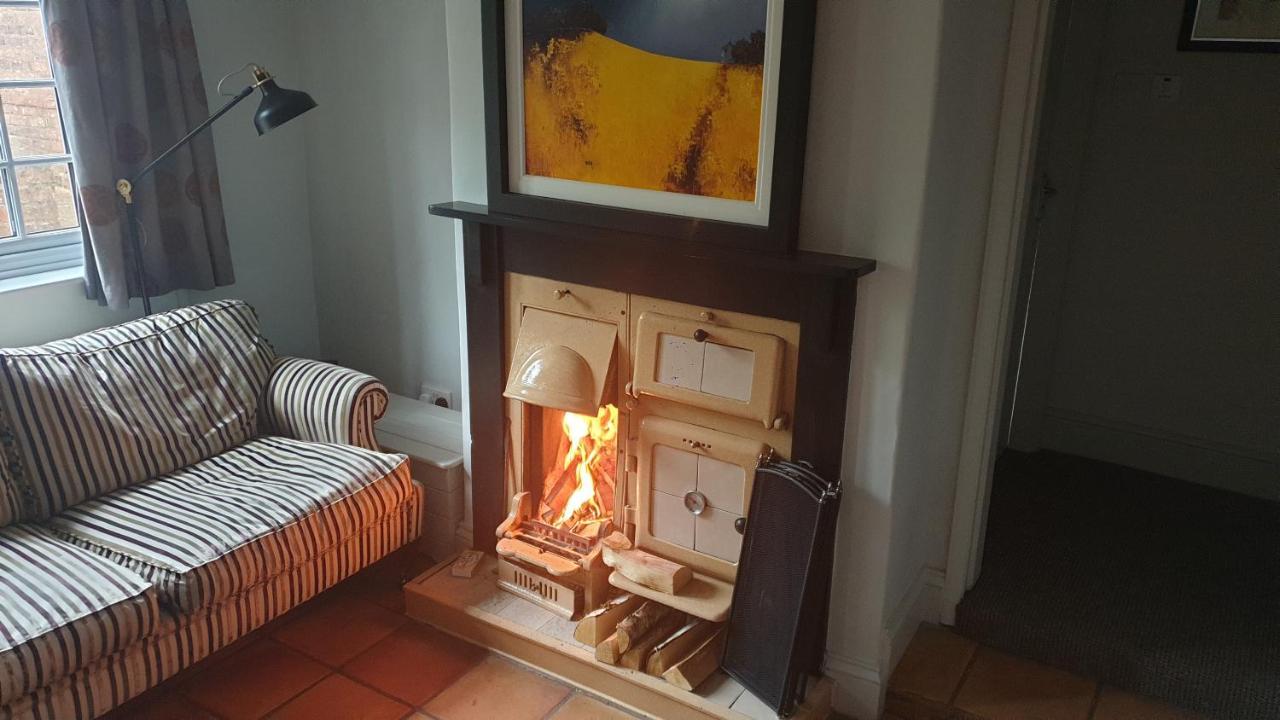 Holly Cottage, Hidden Gem In The Yorkshire Wolds Welton  Екстериор снимка